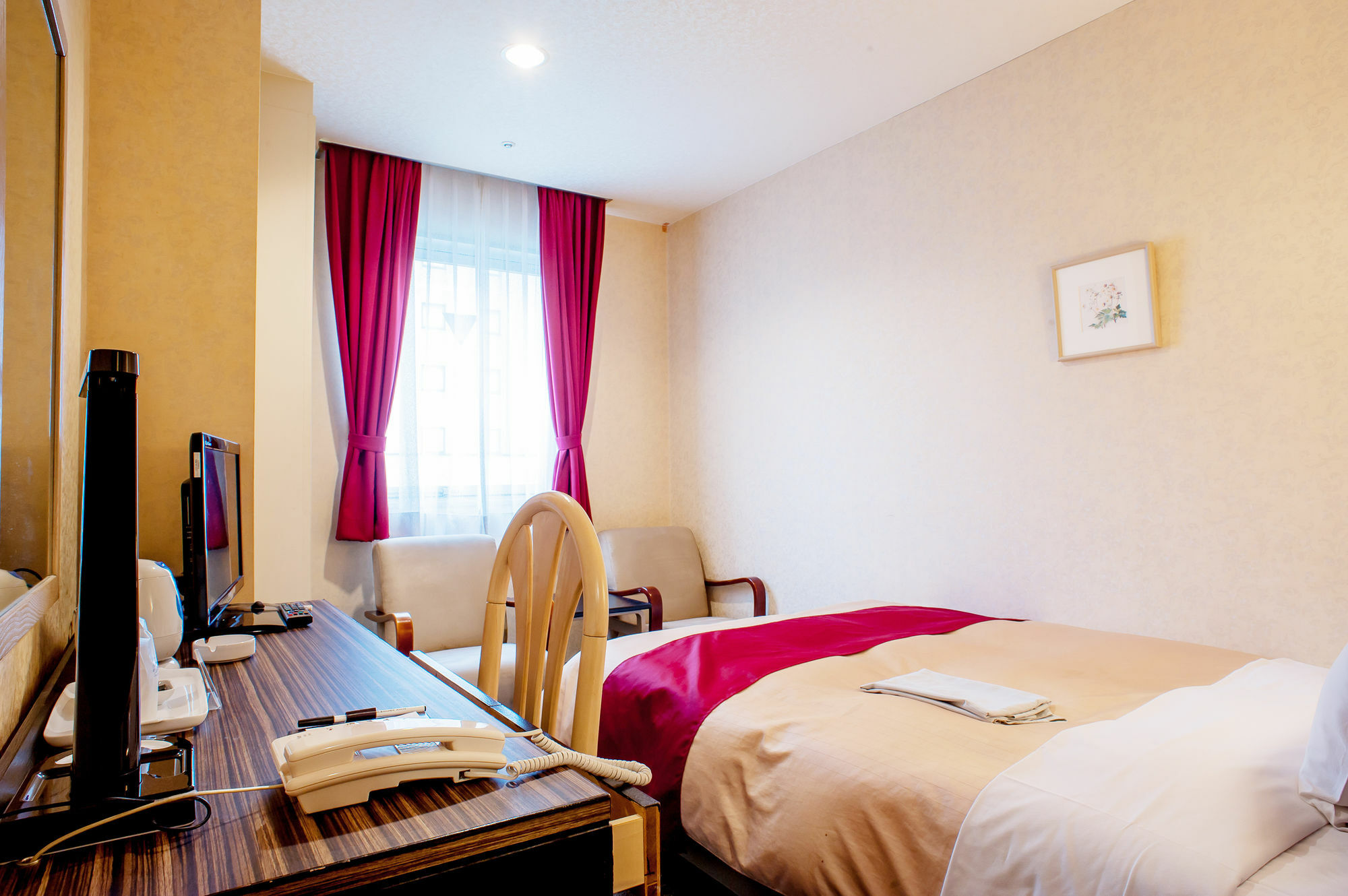 Tachikawa Regent Hotel Exterior photo